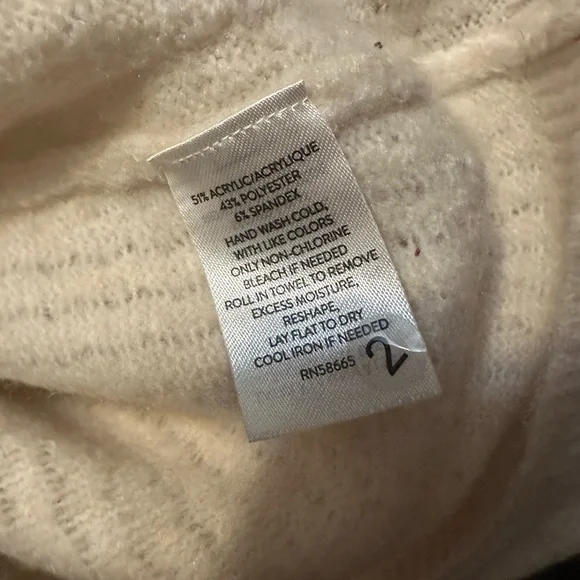 NWT Rachel Parcell Ruffle Sleeve Pointelle Sweater Size M - Picture 5 of 5